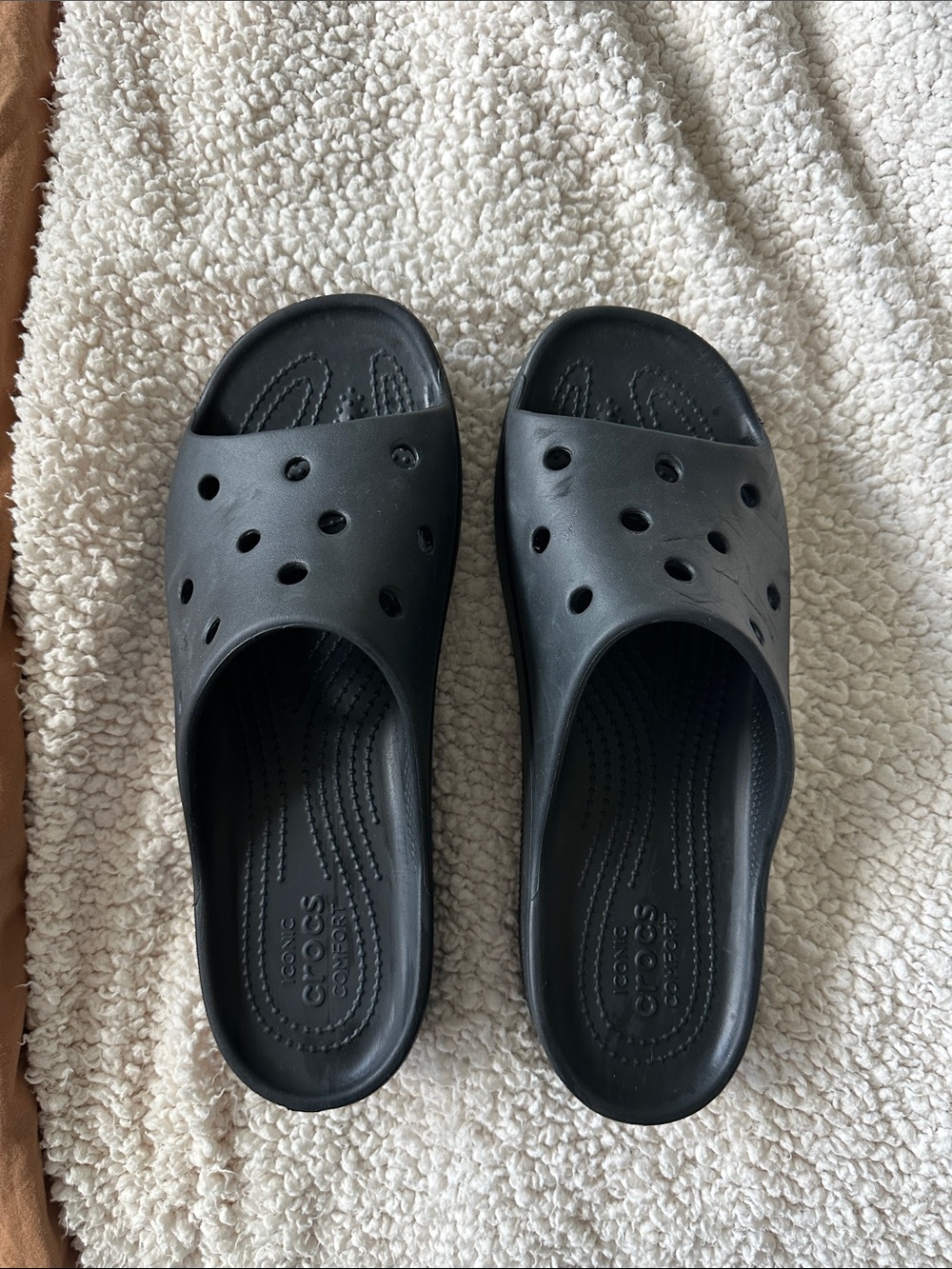 CROCS Black Slip-On Slide Sandals